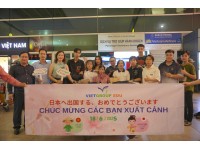 TIỄN HAI HỌC VIÊN VIETGROUP EDU XUẤT CẢNH SANG NHẬT – MỘT ĐÊM ĐÁNG NHỚ TẠI SÂN BAY